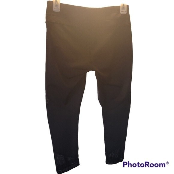 Athleta Black Criss Cross Crop Yoga Running Capri Mesh Leggings S Small - Picture 2 of 4